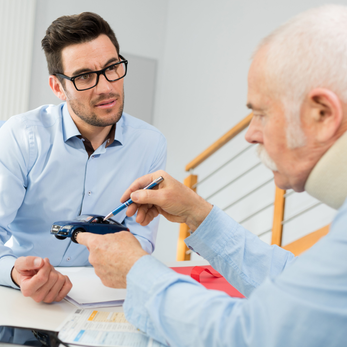 Car accident victim explains the accident to his Houston personal injury lawyer.